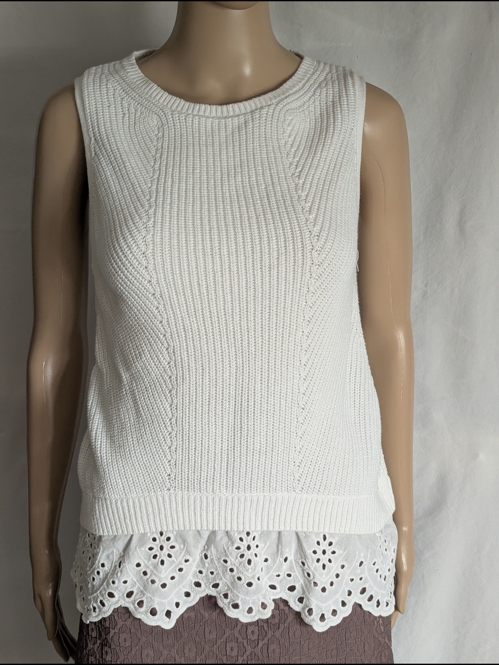 LOFT White Sleeveless Knit Tank with Eyelet Trim Size S